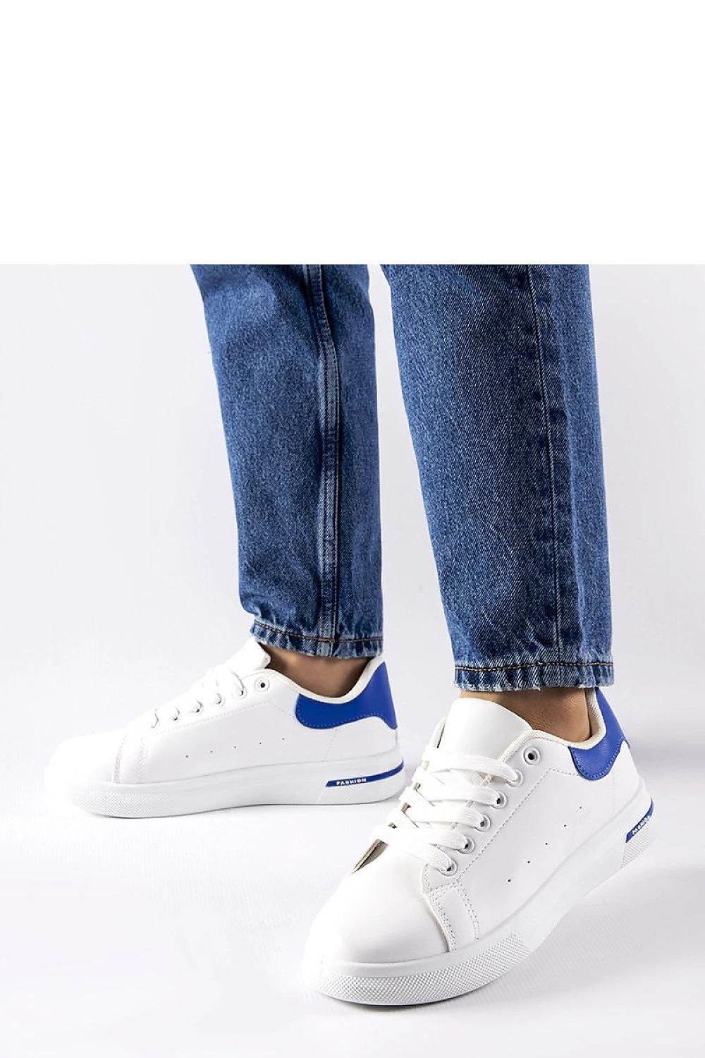 Baskets model 207570 Solea