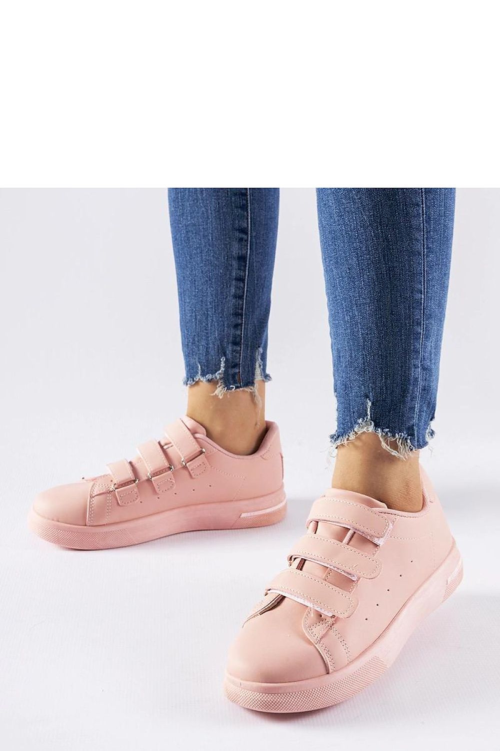 Baskets model 207574 Solea