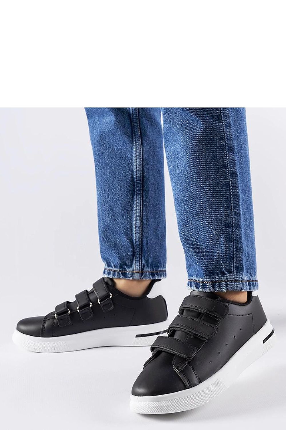 Baskets model 207576 Solea