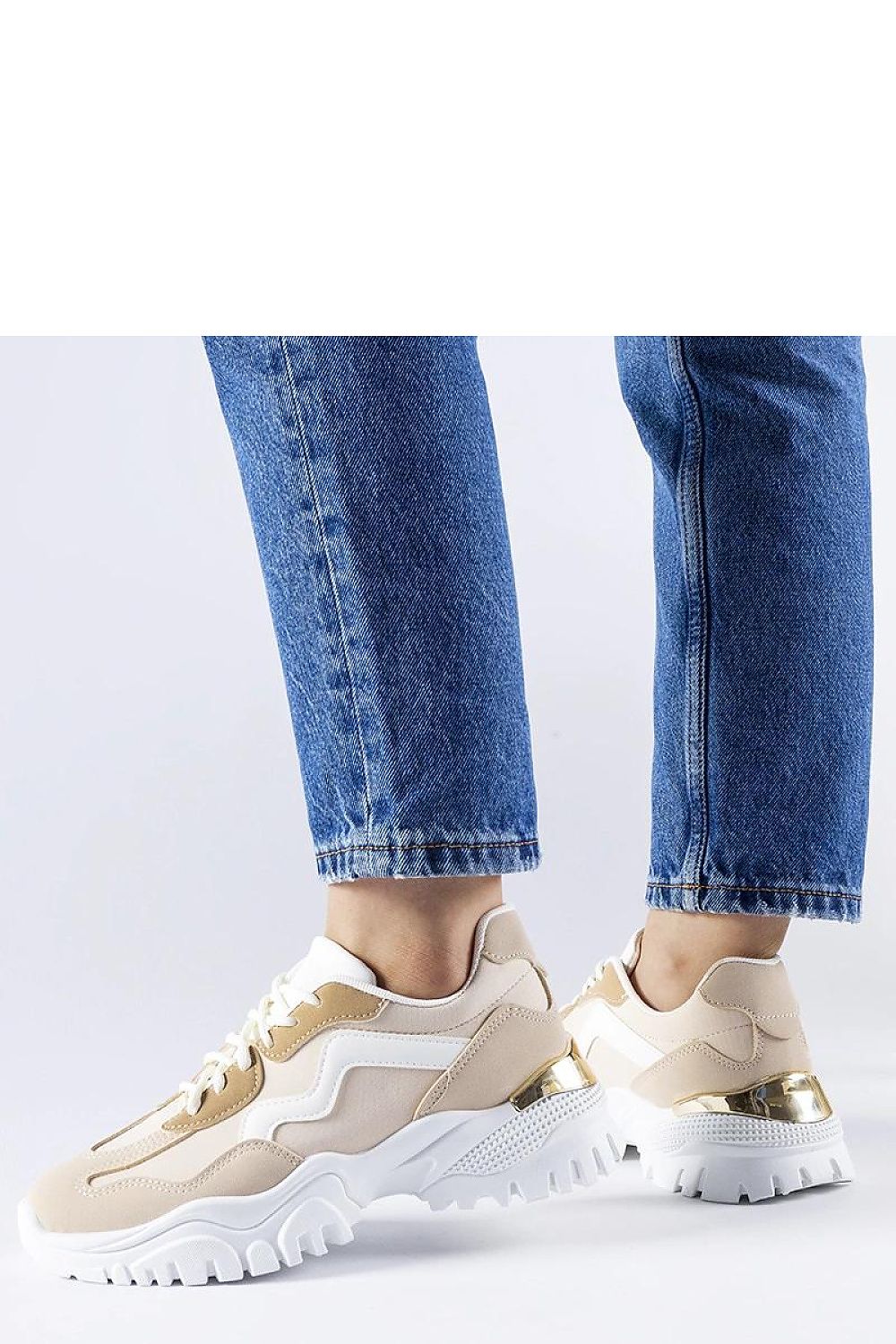 Baskets model 207590 Solea