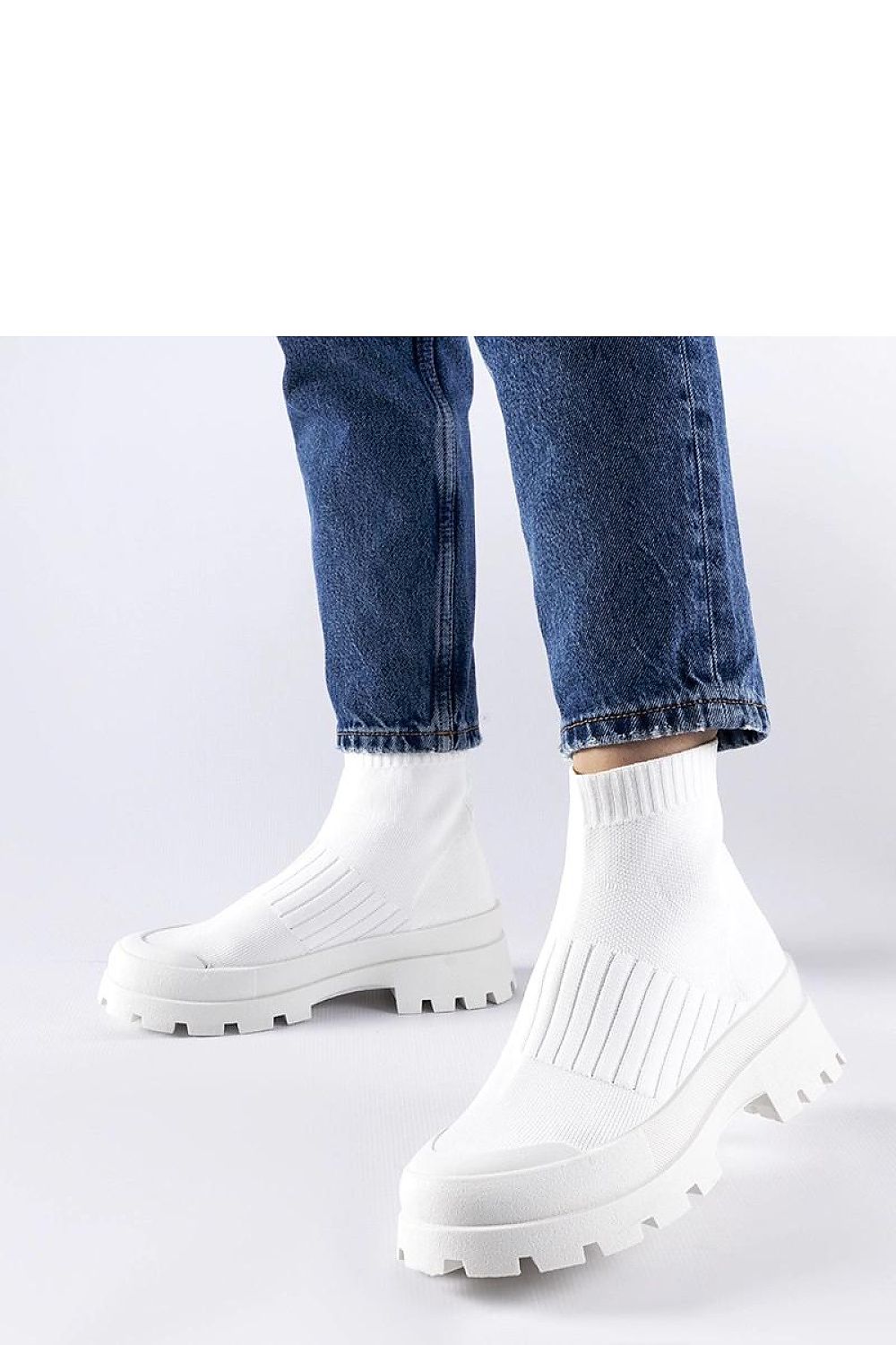 Baskets model 207606 Solea