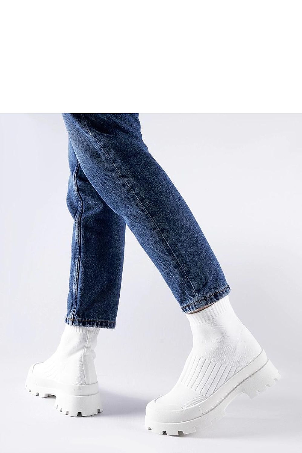 Baskets model 207606 Solea