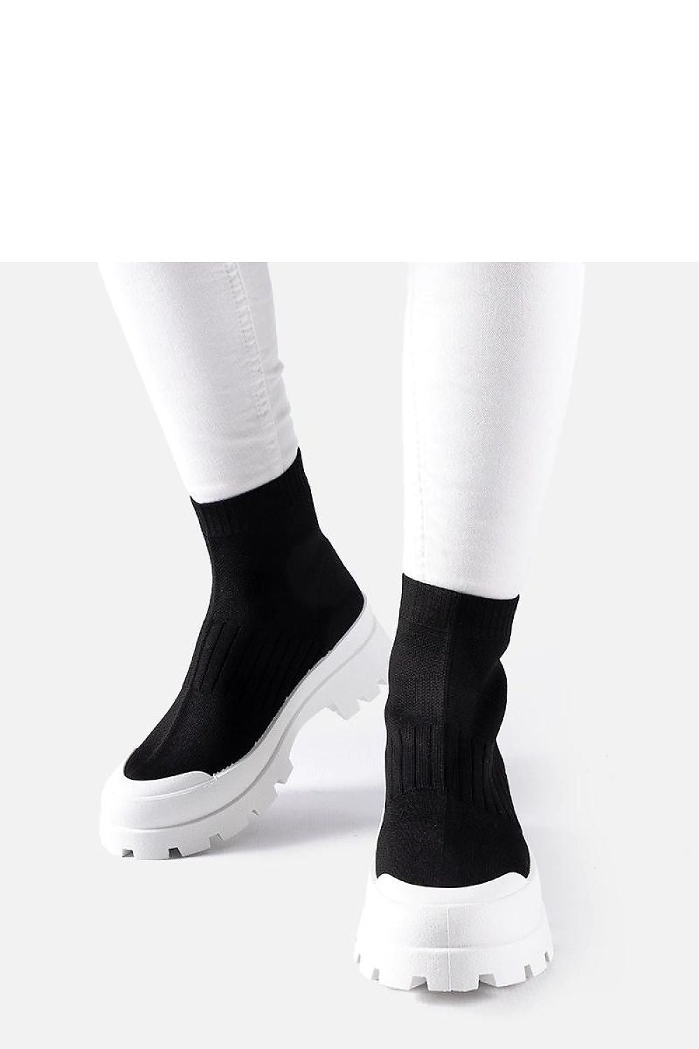 Baskets model 207608 Solea