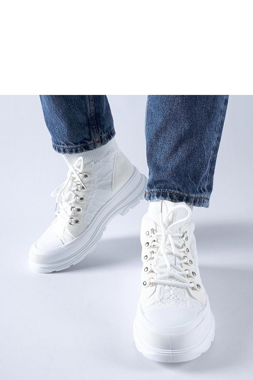 Baskets model 207610 Solea