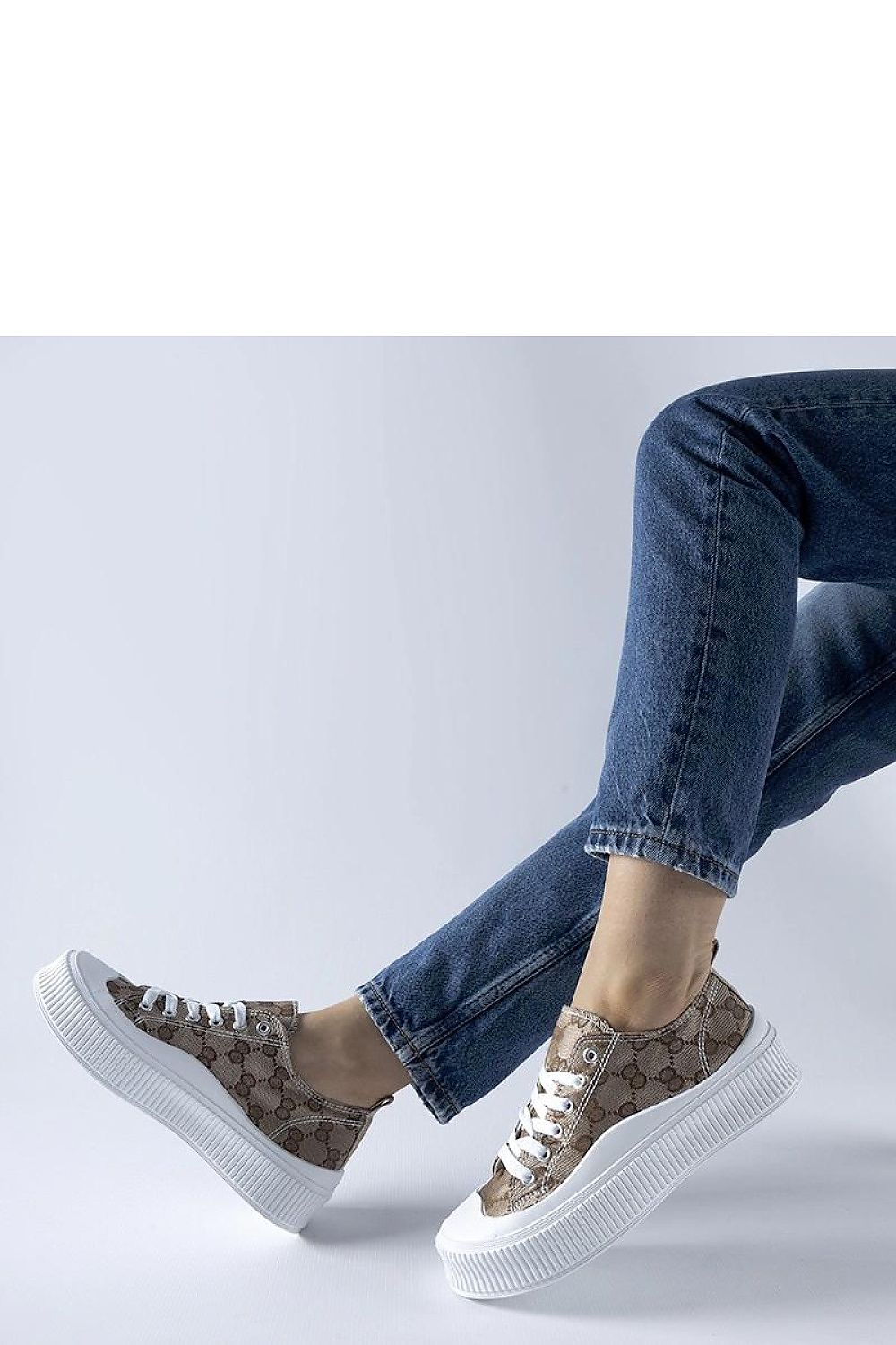 Baskets model 207615 Solea