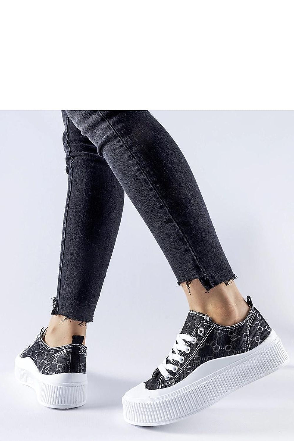 Baskets model 207616 Solea