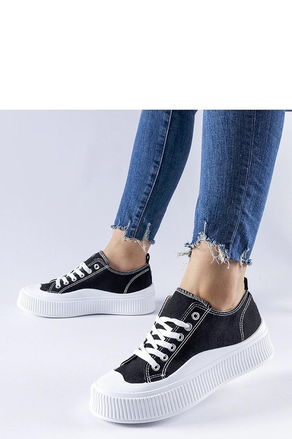 Baskets model 207617 Solea