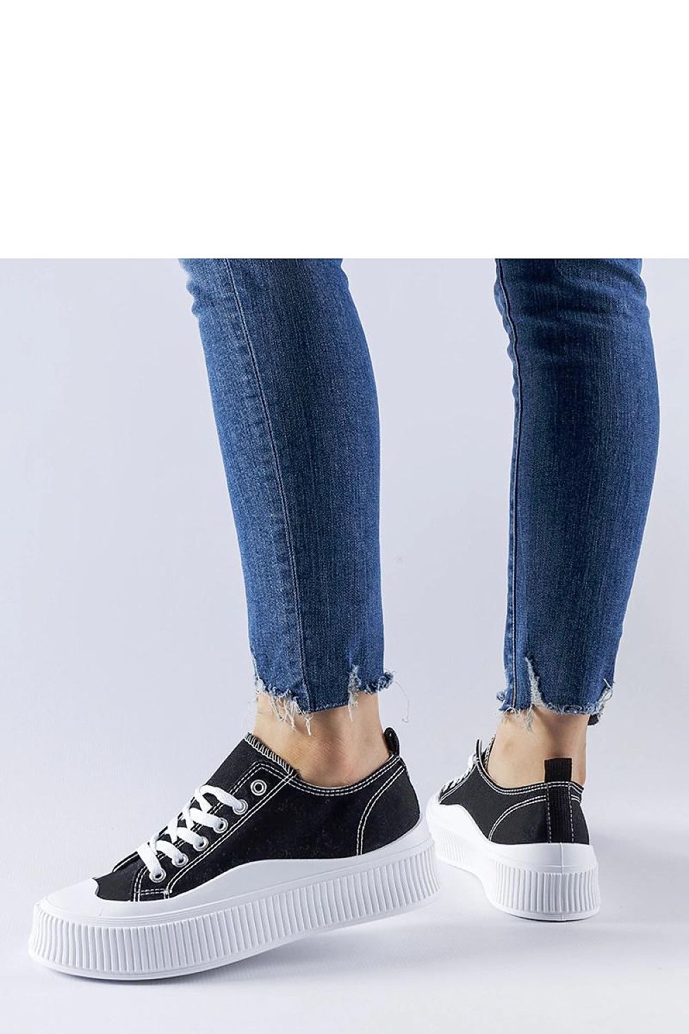 Baskets model 207617 Solea