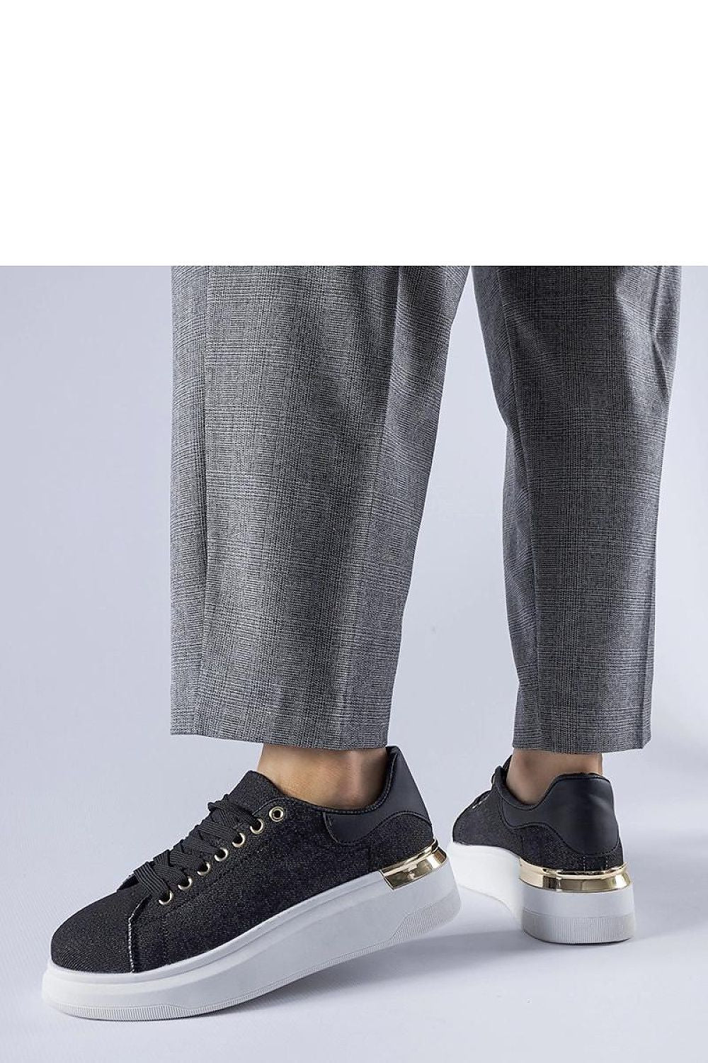 Baskets model 207618 Solea