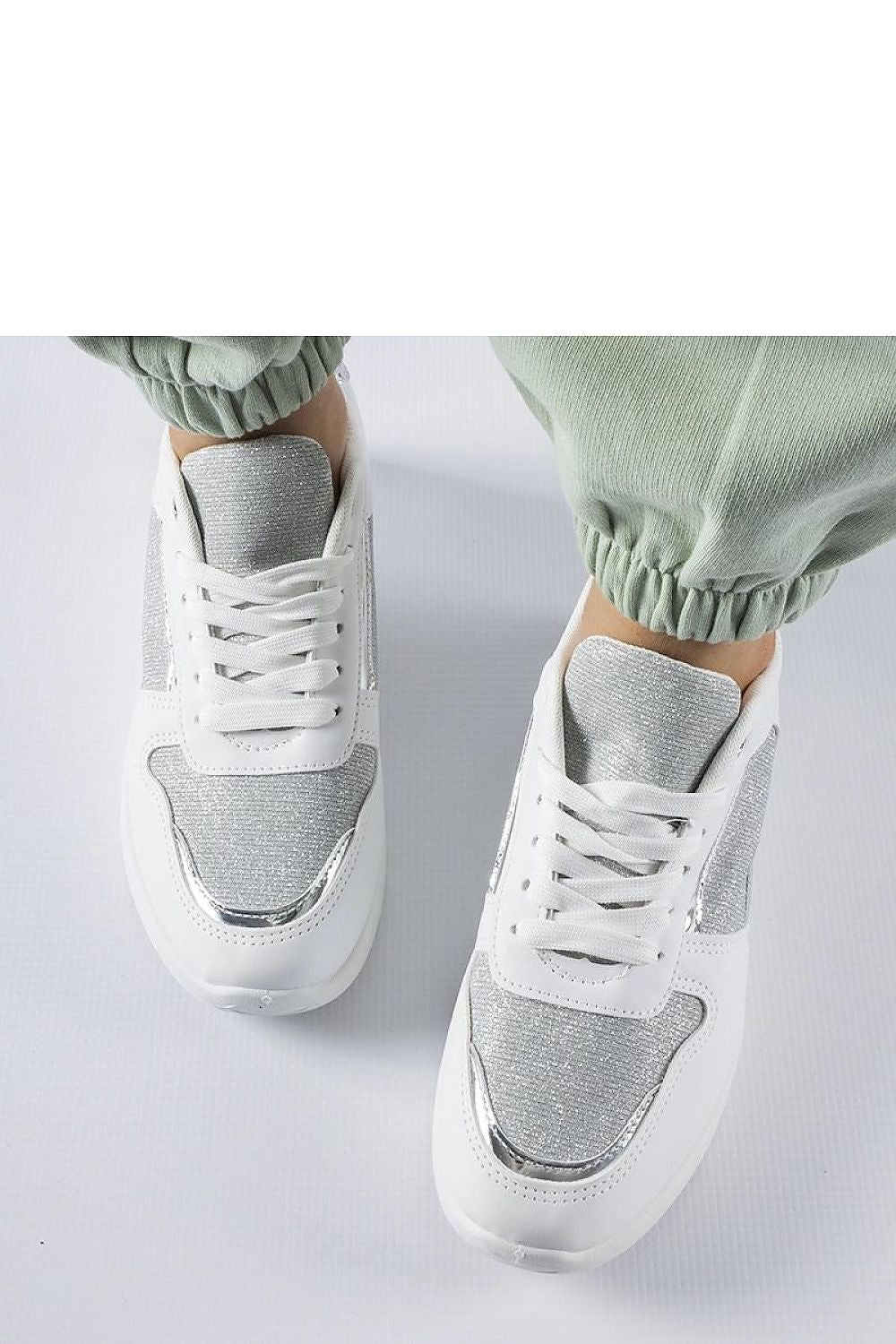 Baskets model 207629 Solea