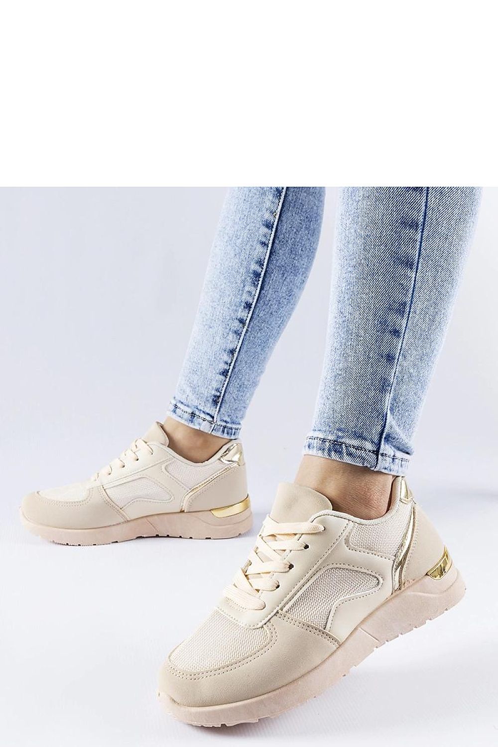 Baskets model 207641 Solea