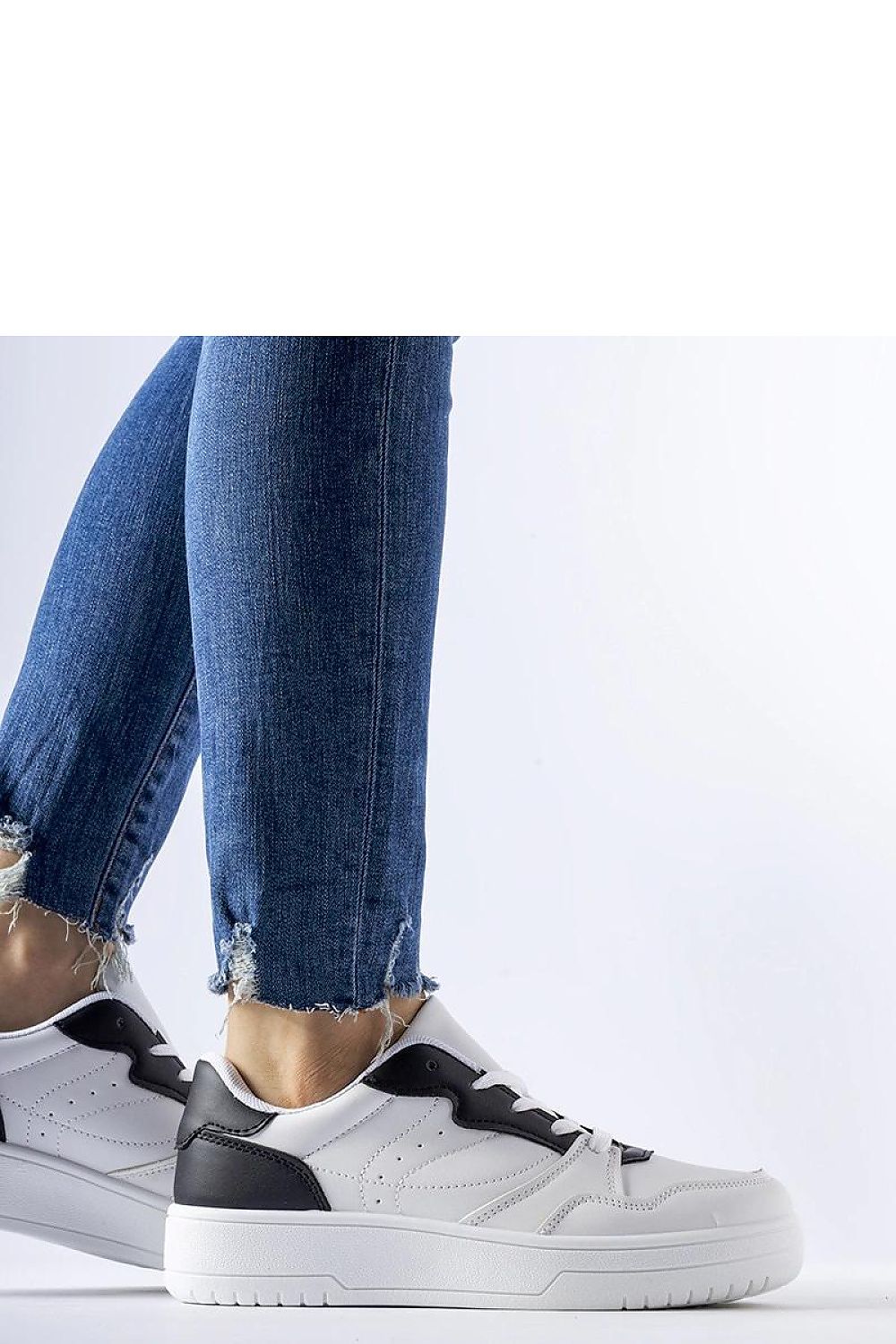 Baskets model 207654 Solea