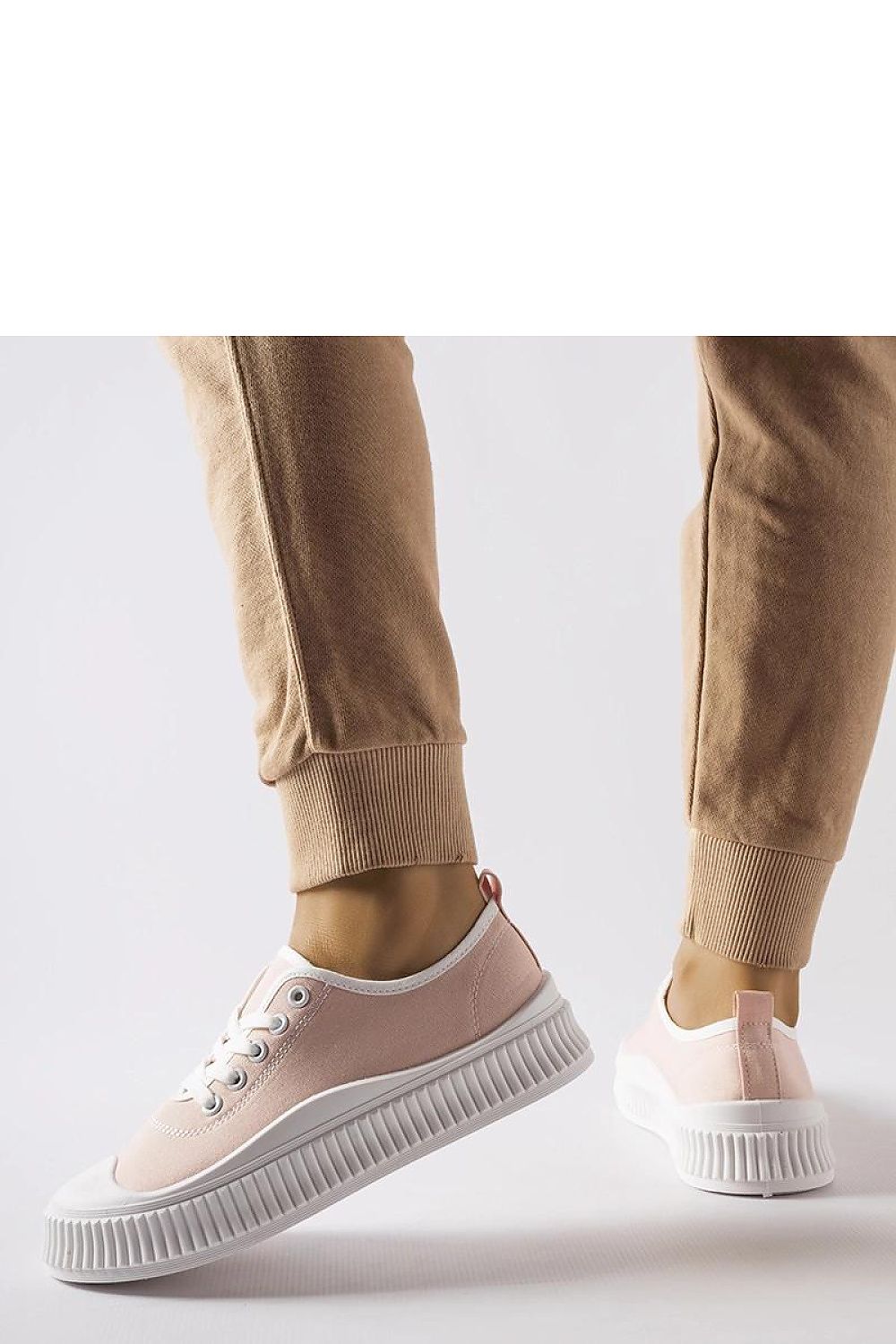 Baskets model 207666 Solea