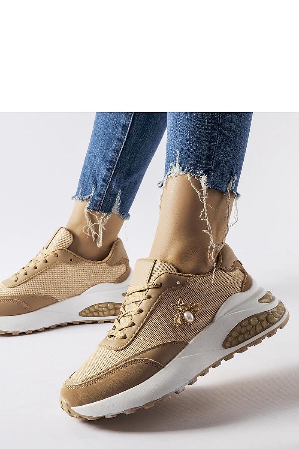 Baskets model 207668 Solea