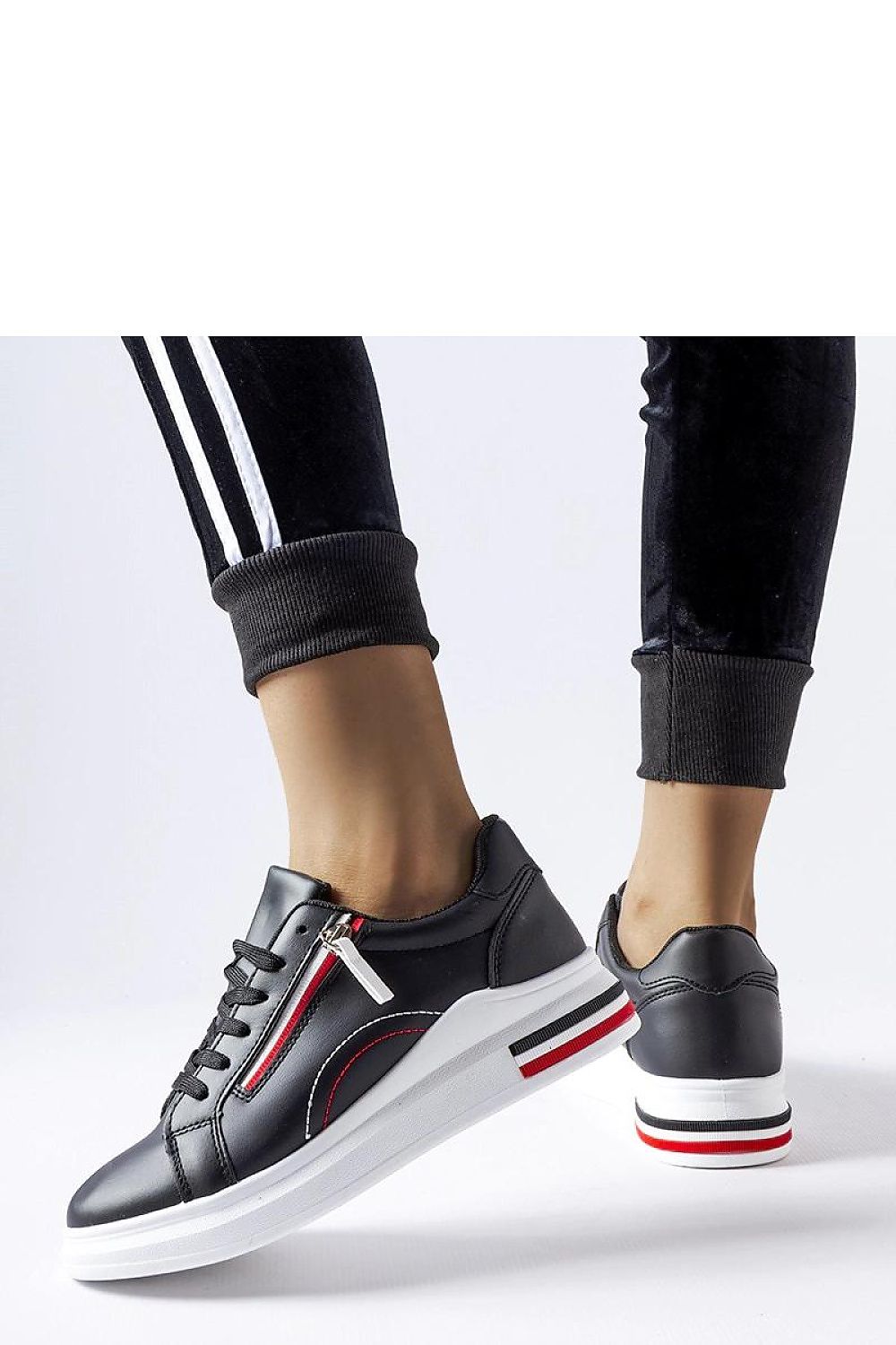 Baskets model 207687 Solea