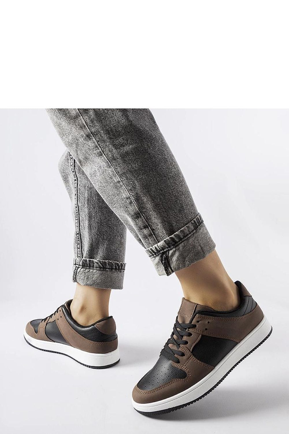 Baskets model 207707 Solea