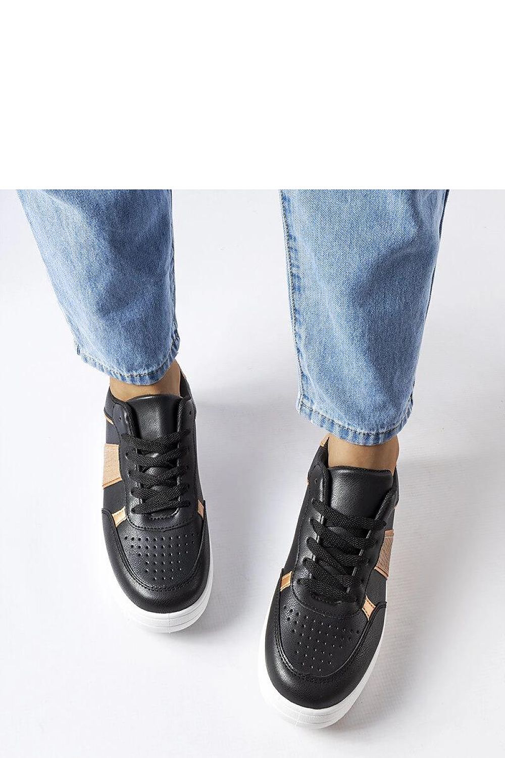 Baskets model 207745 Solea