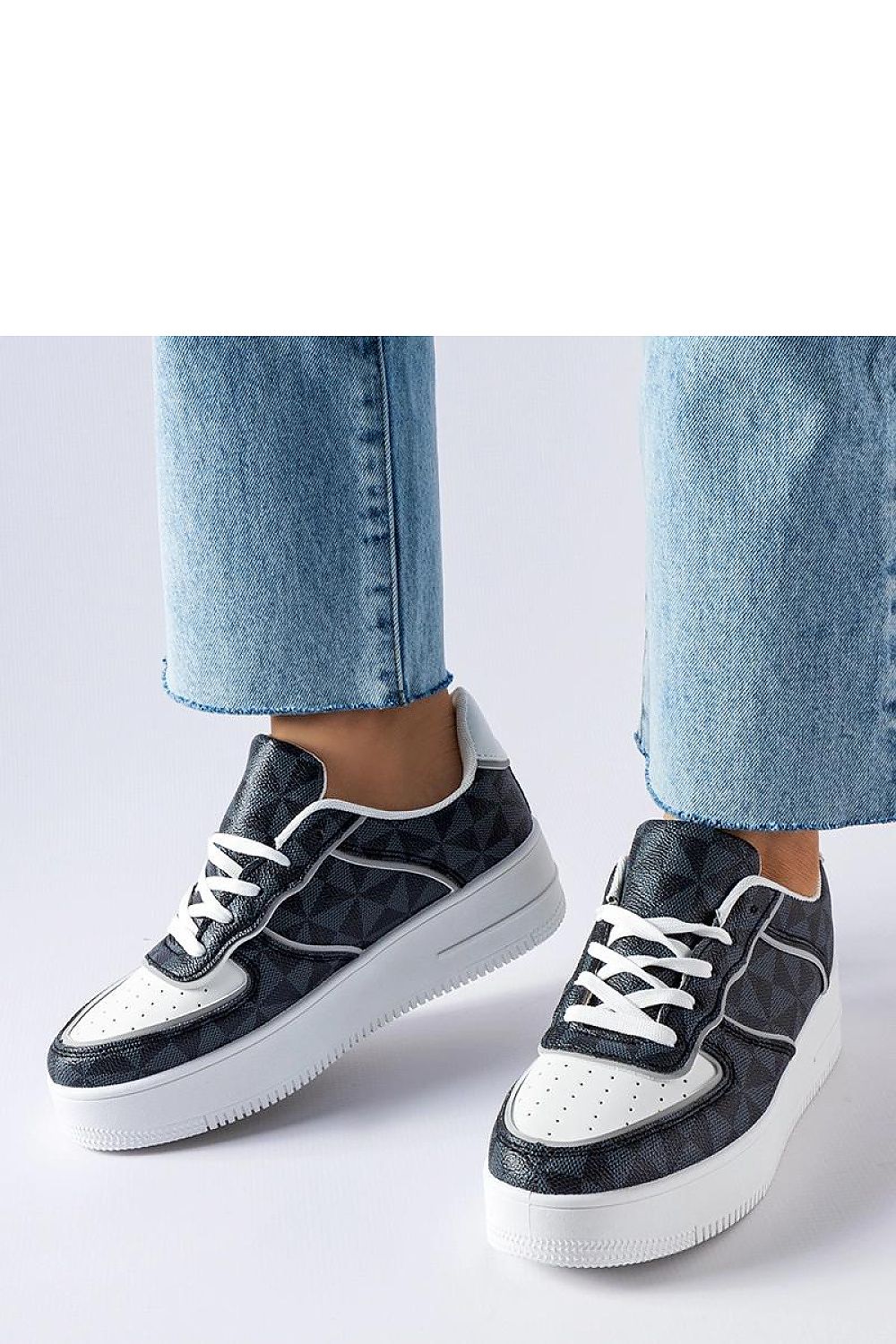 Baskets model 207751 Solea