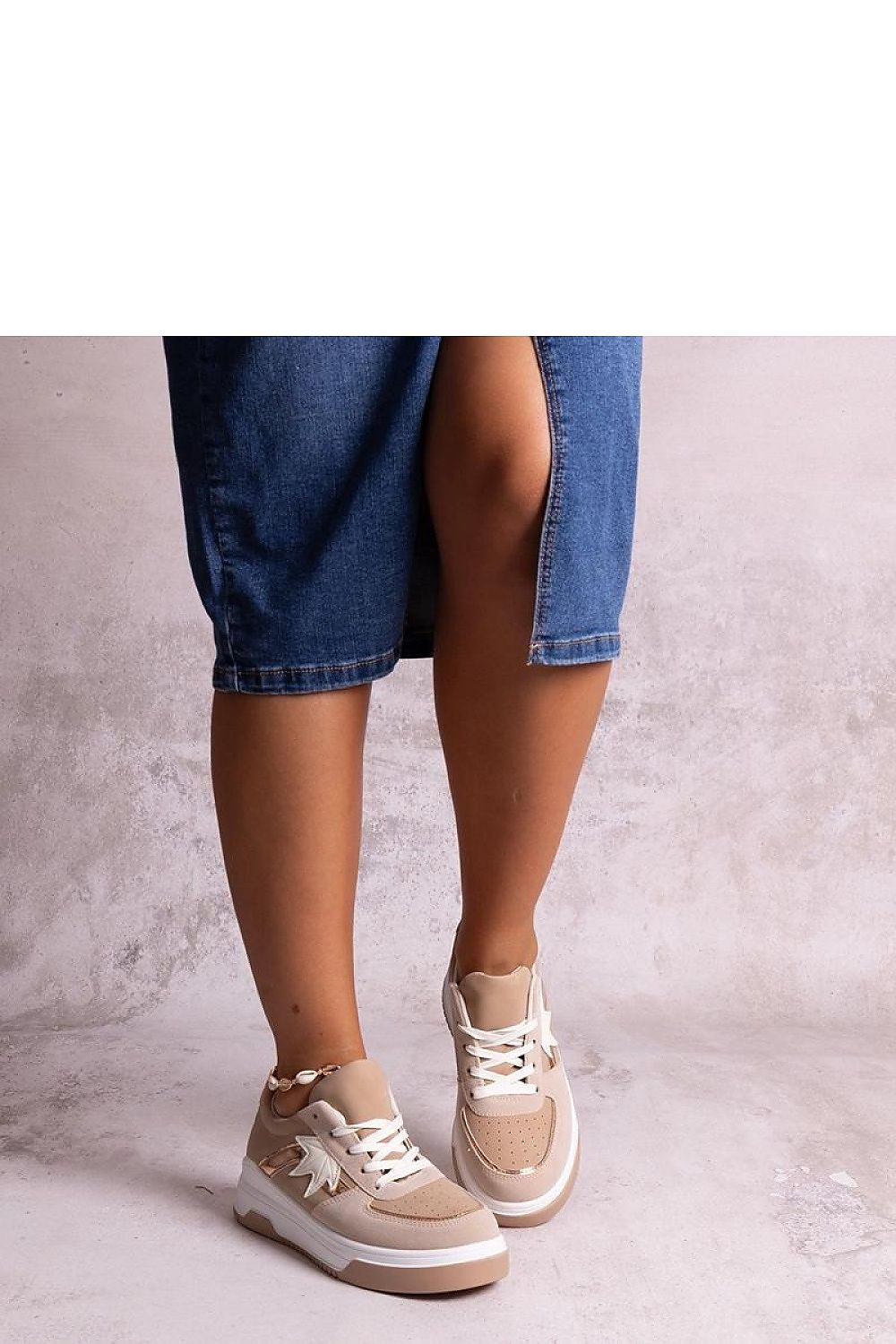 Baskets model 207765 Solea