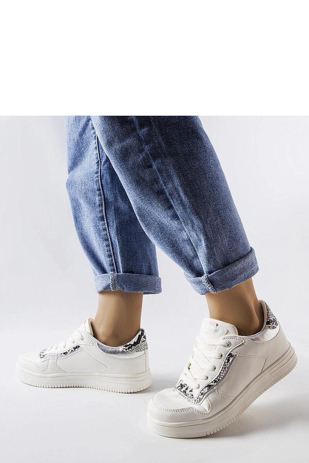 Baskets model 207767 Solea