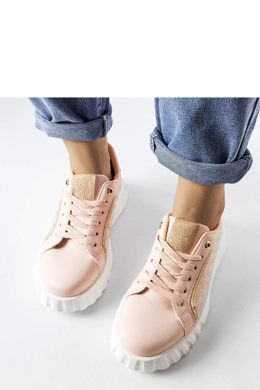 Baskets model 207784 Solea