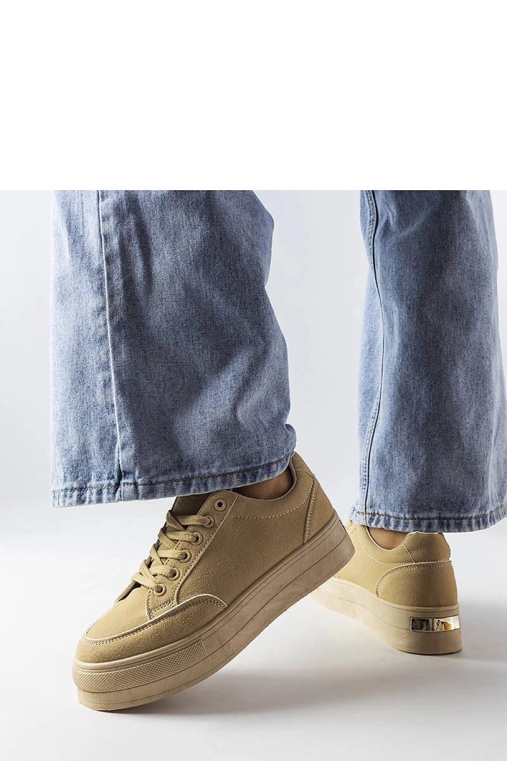 Baskets model 207812 Solea