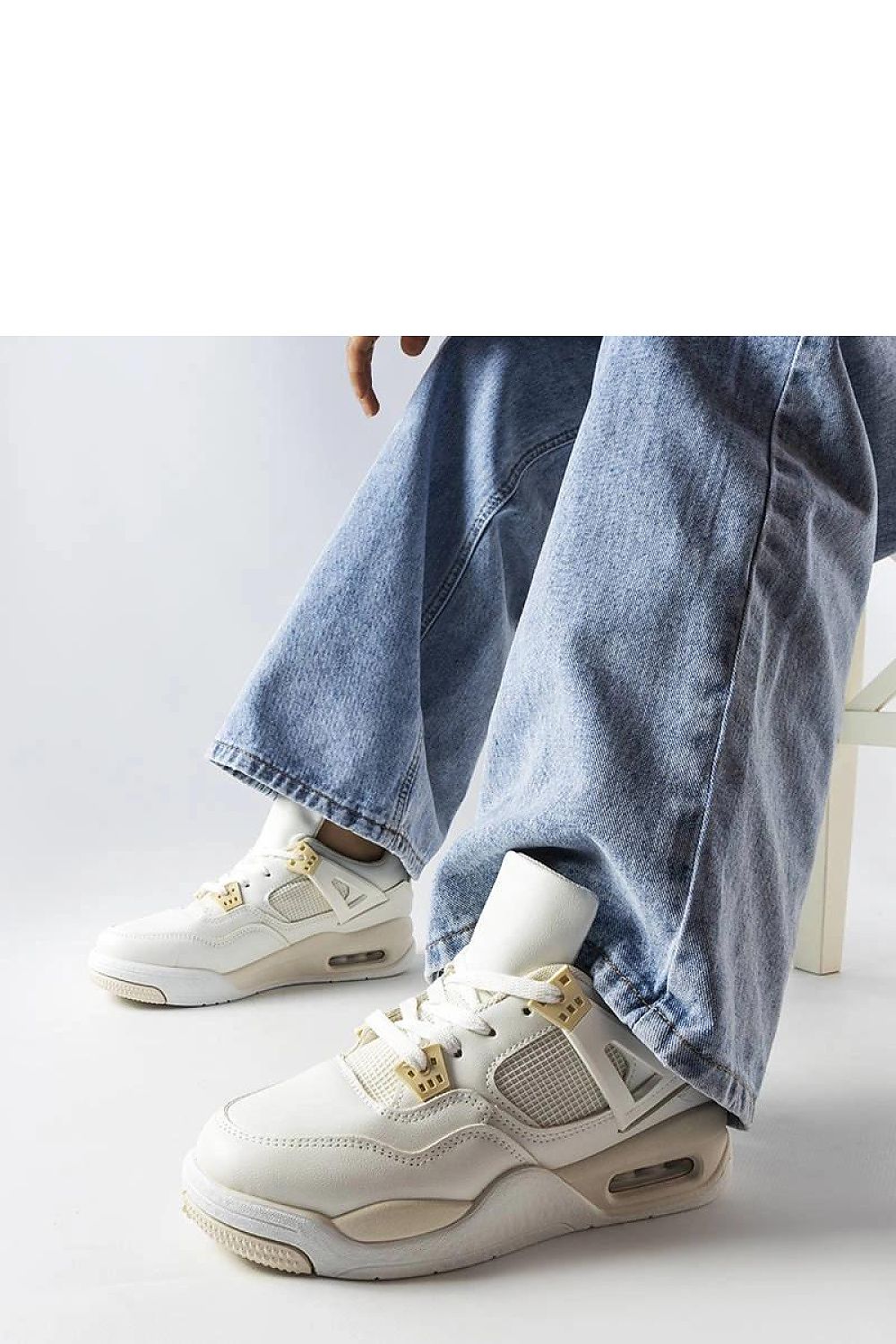 Baskets model 207816 Solea