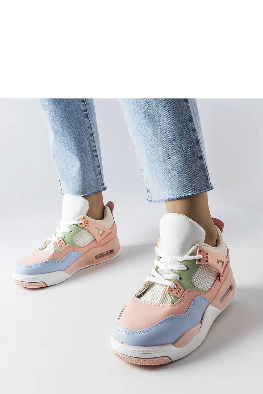 Baskets model 207817 Solea