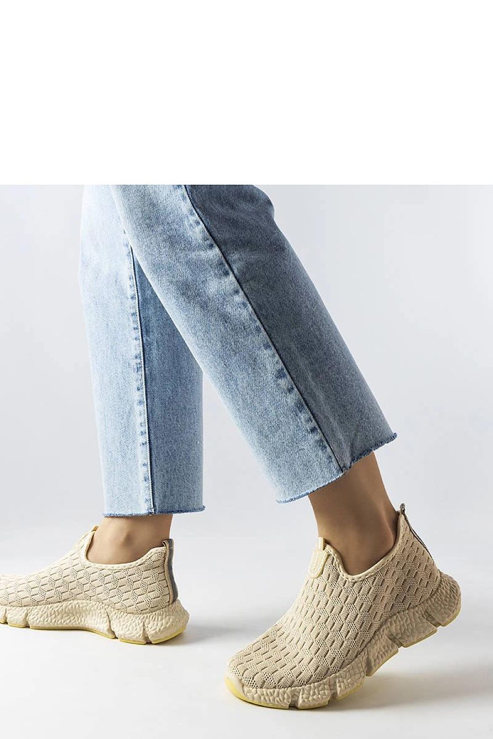 Baskets model 207820 Solea