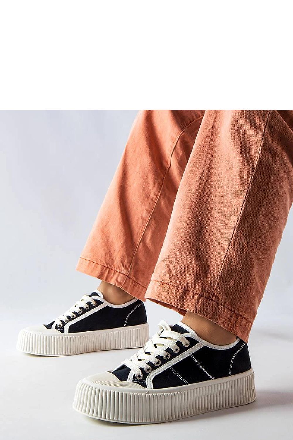 Baskets model 207841 Solea