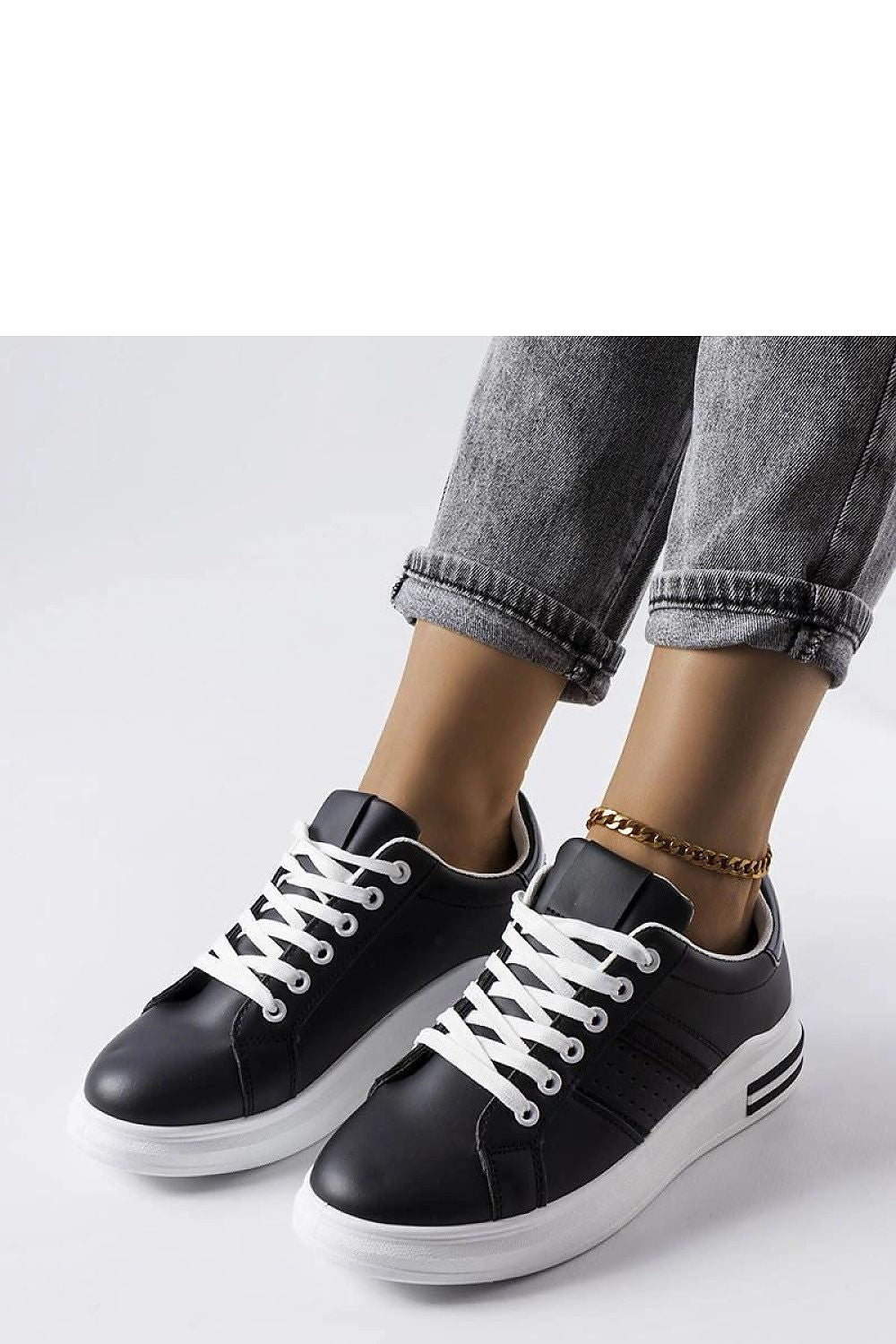 Baskets model 207871 Solea