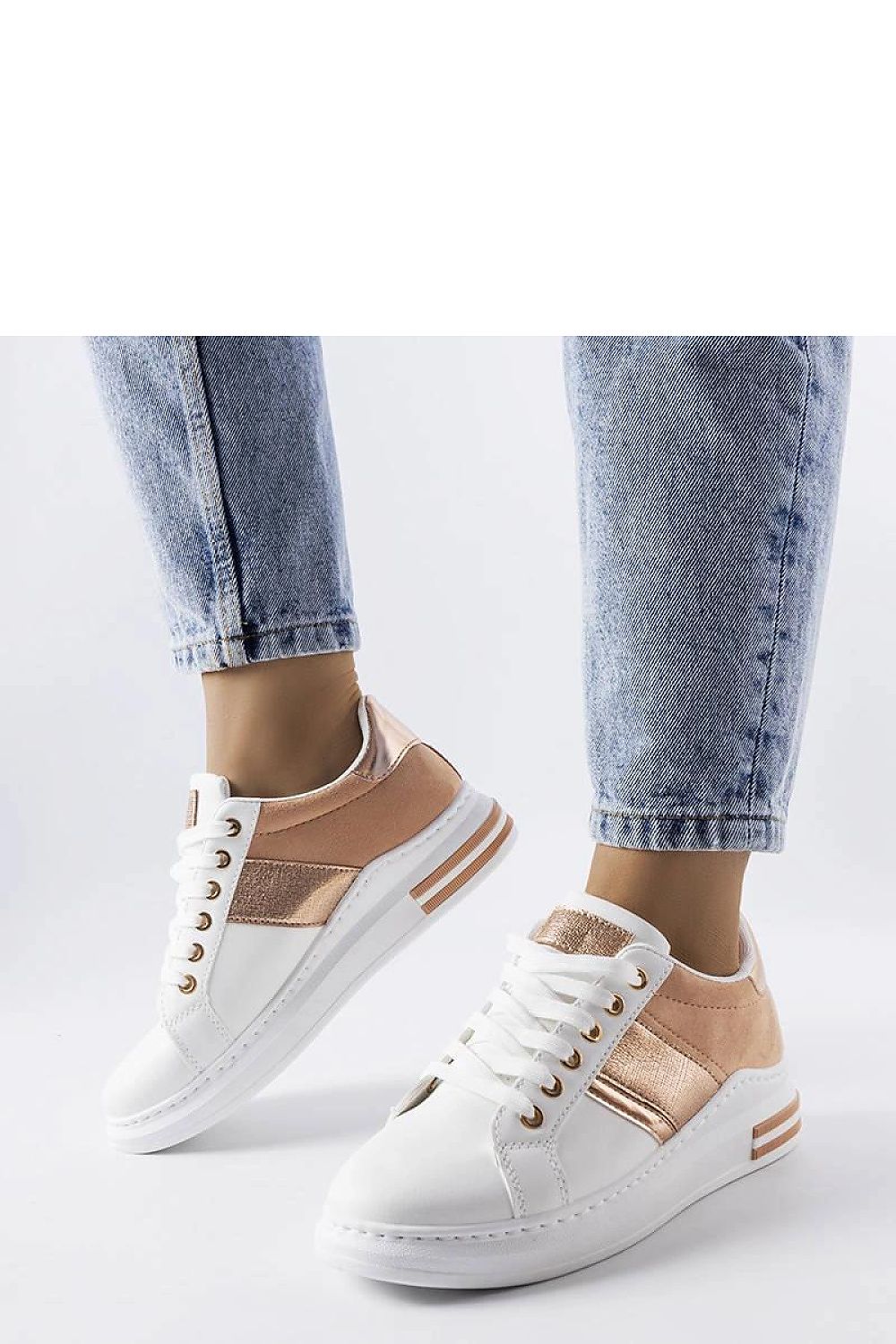 Baskets model 207875 Solea