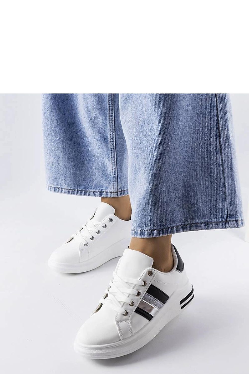 Baskets model 207879 Solea