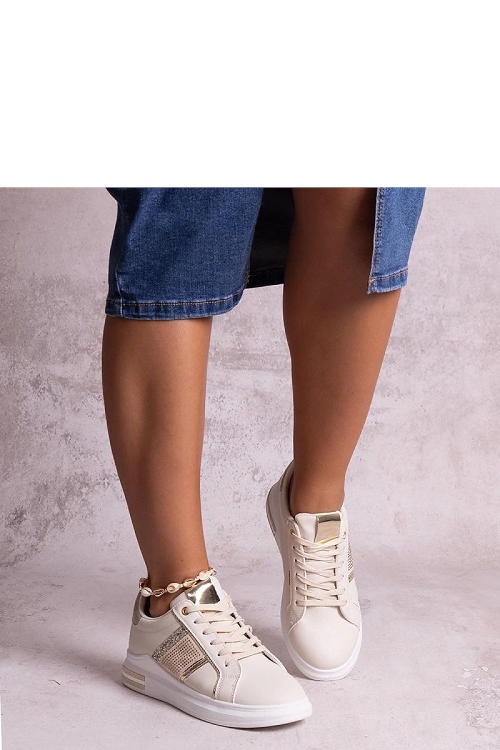 Baskets model 207880 Solea