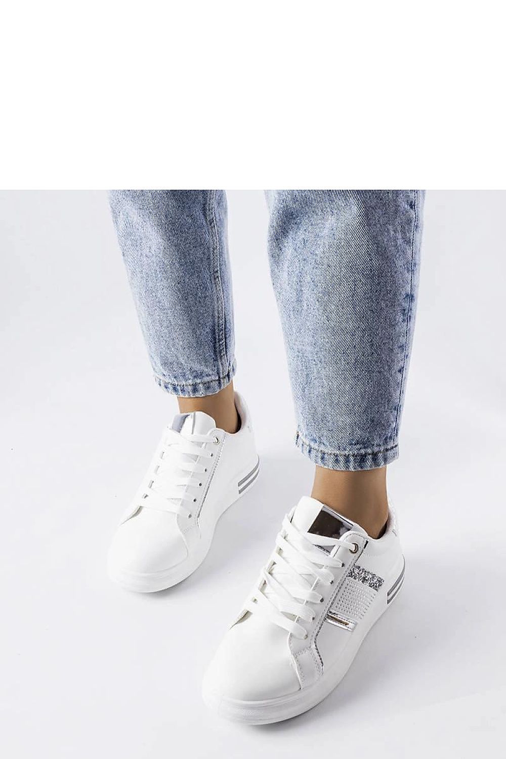 Baskets model 207883 Solea