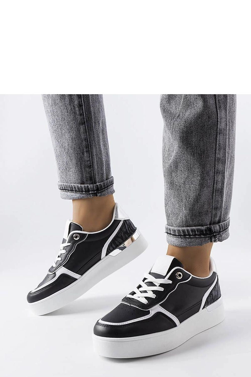 Baskets model 207886 Solea