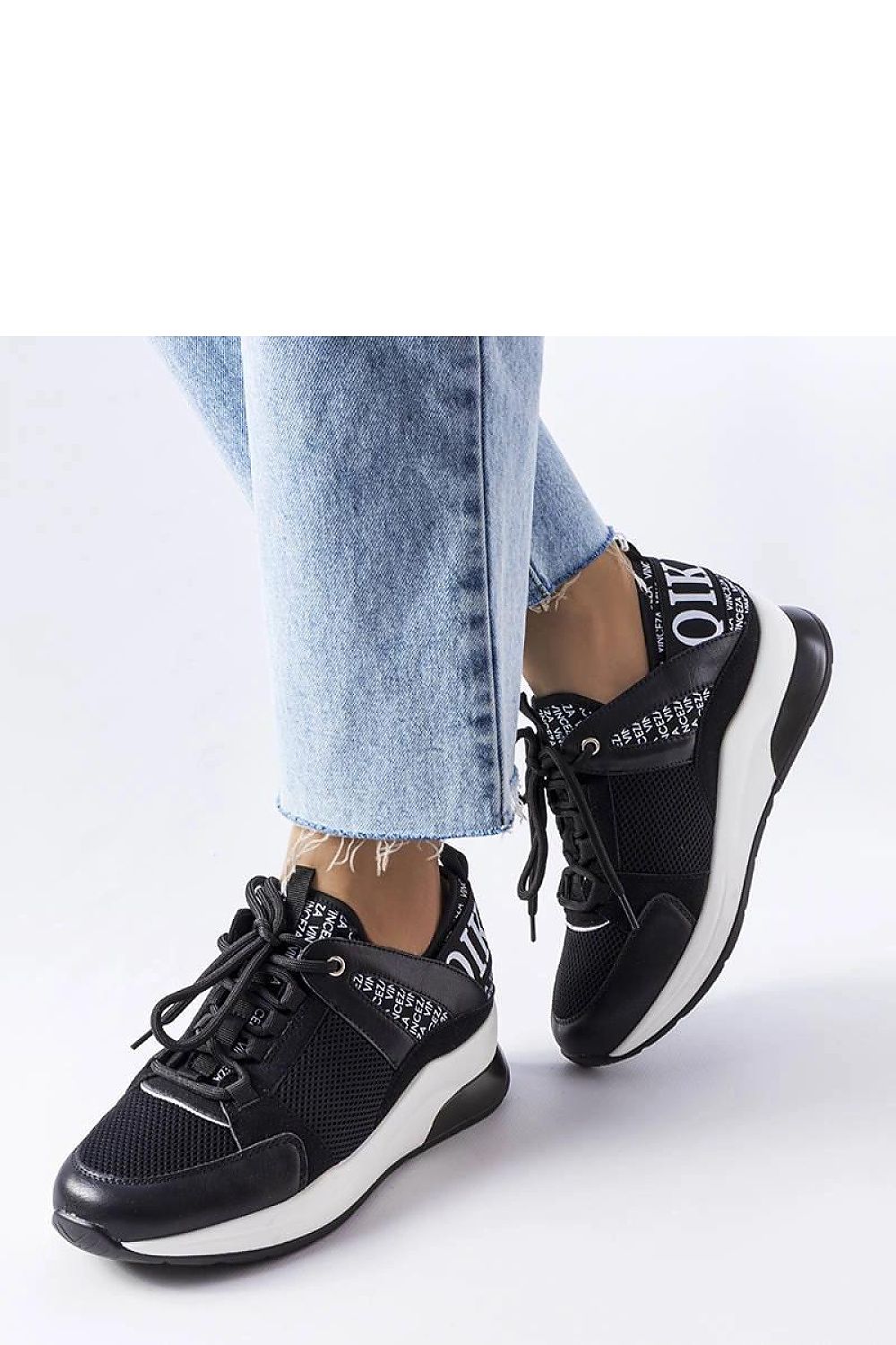 Baskets model 207891 Solea