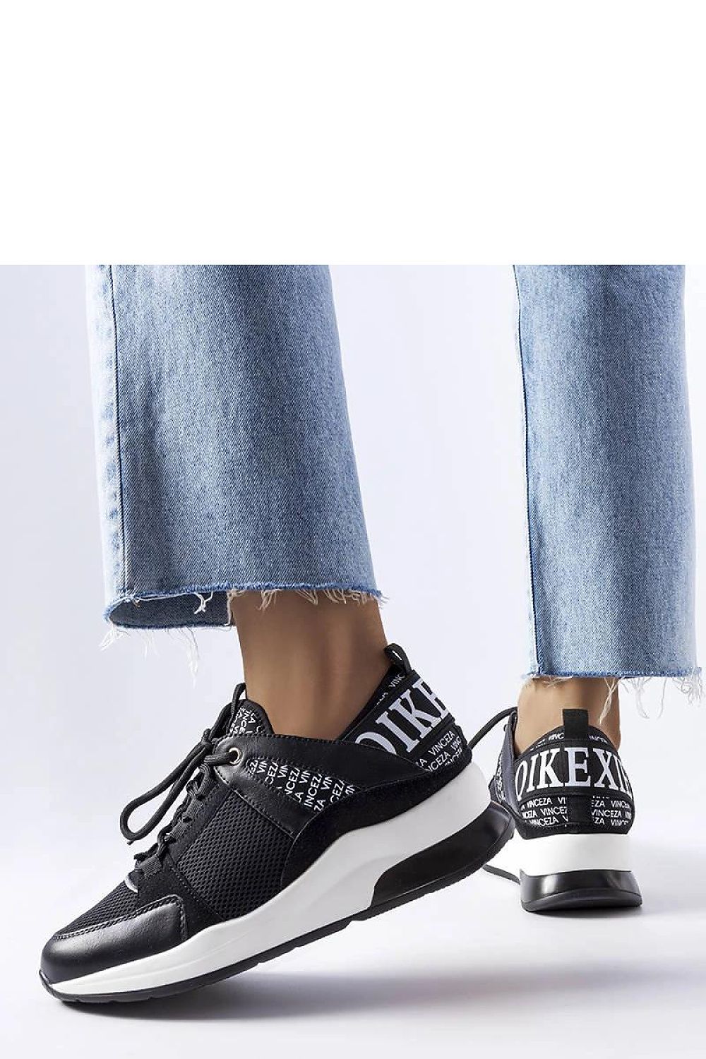 Baskets model 207891 Solea