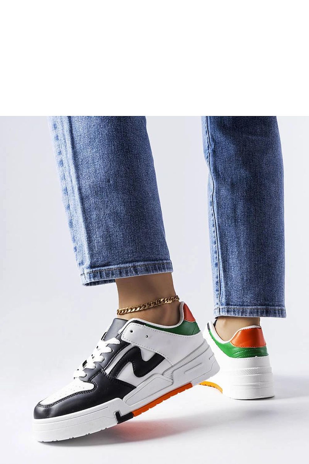 Baskets model 207907 Solea