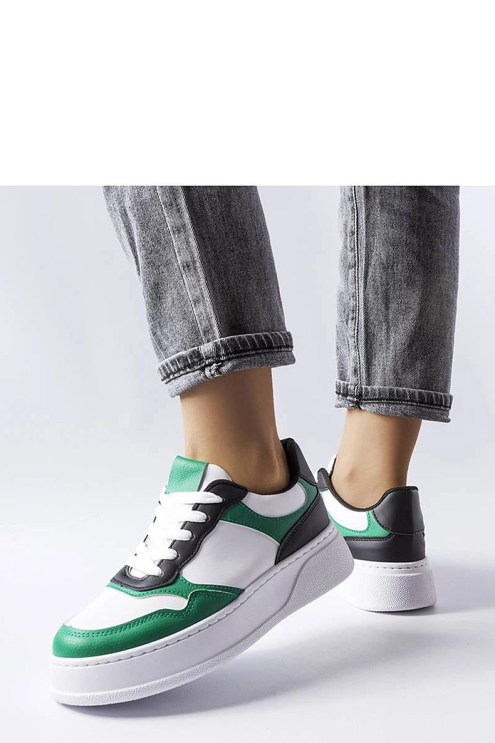 Baskets model 207921 Solea