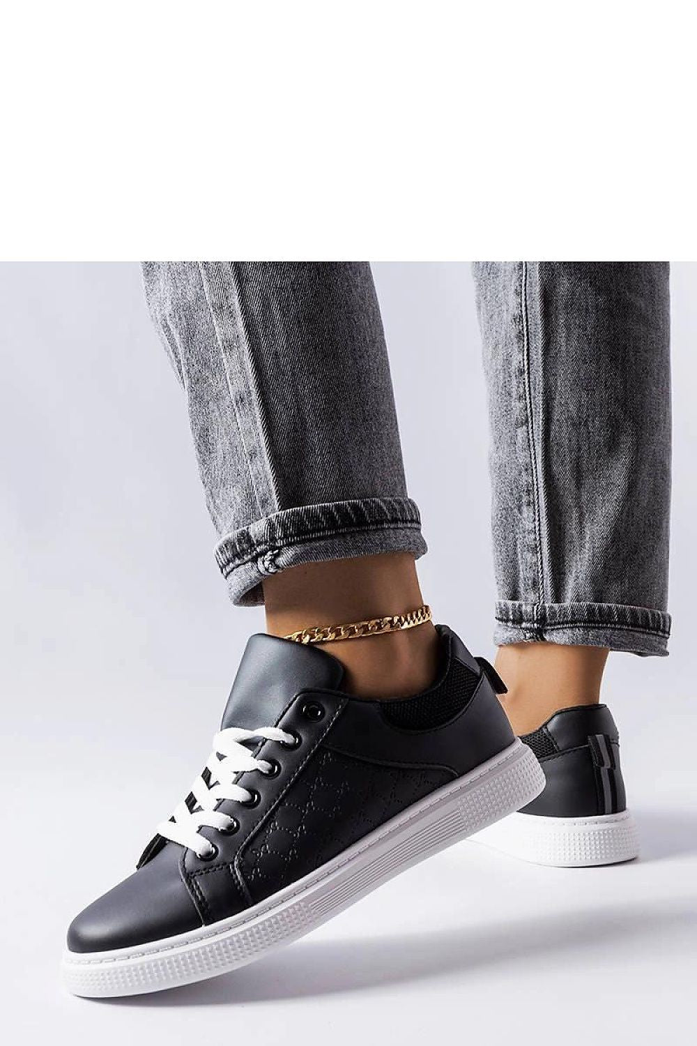 Baskets model 207923 Solea