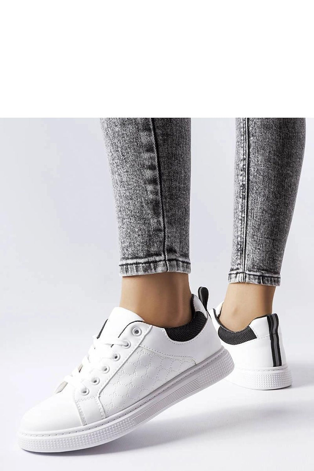 Baskets model 207924 Solea