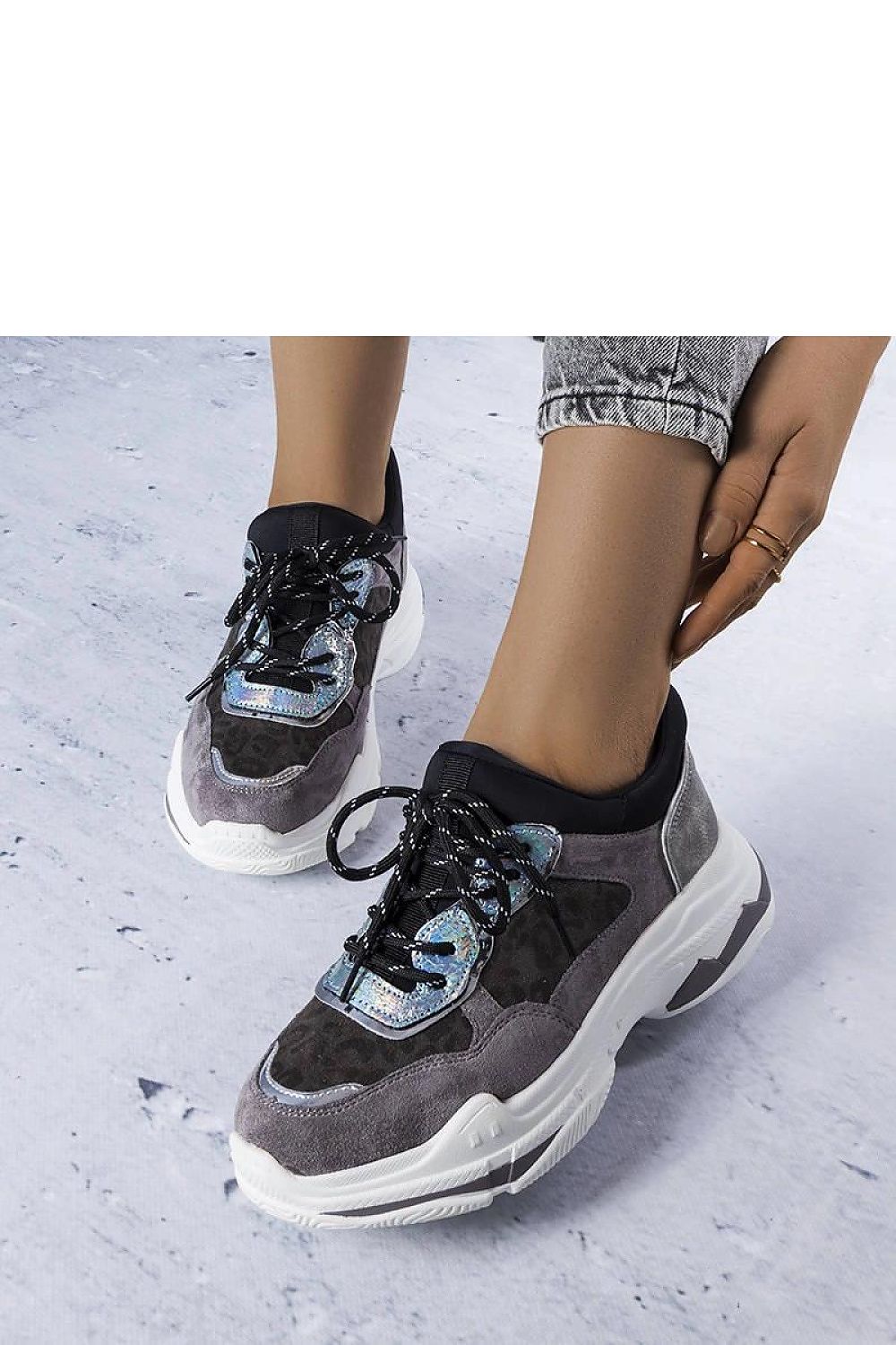 Baskets model 207967 Solea