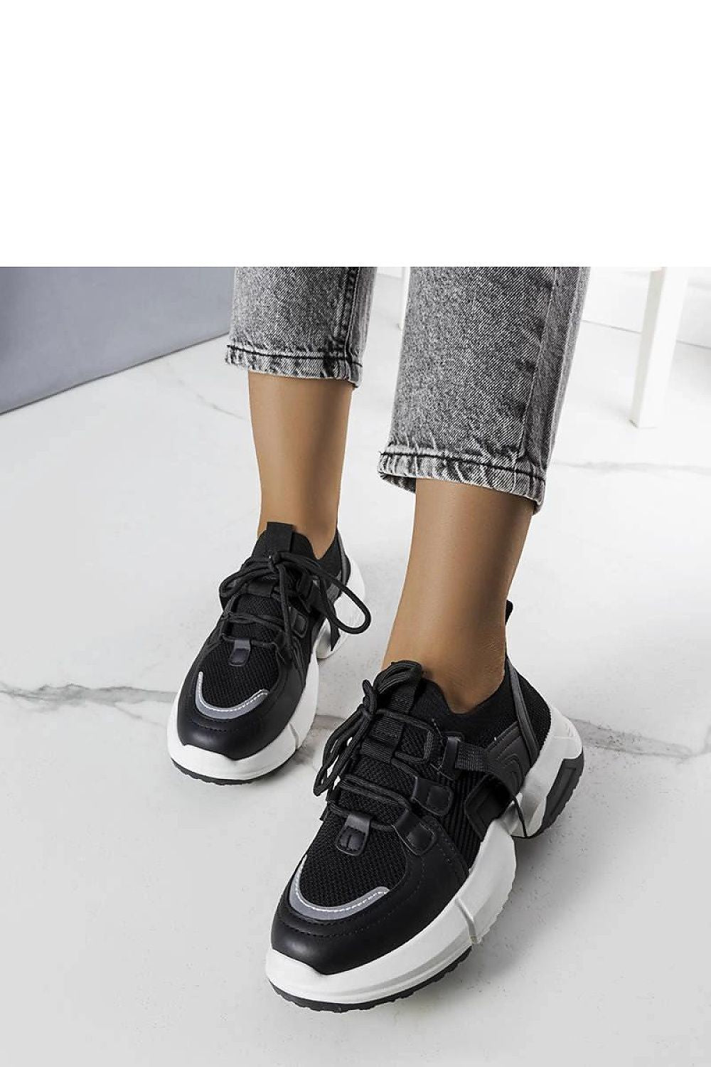 Baskets model 207984 Solea