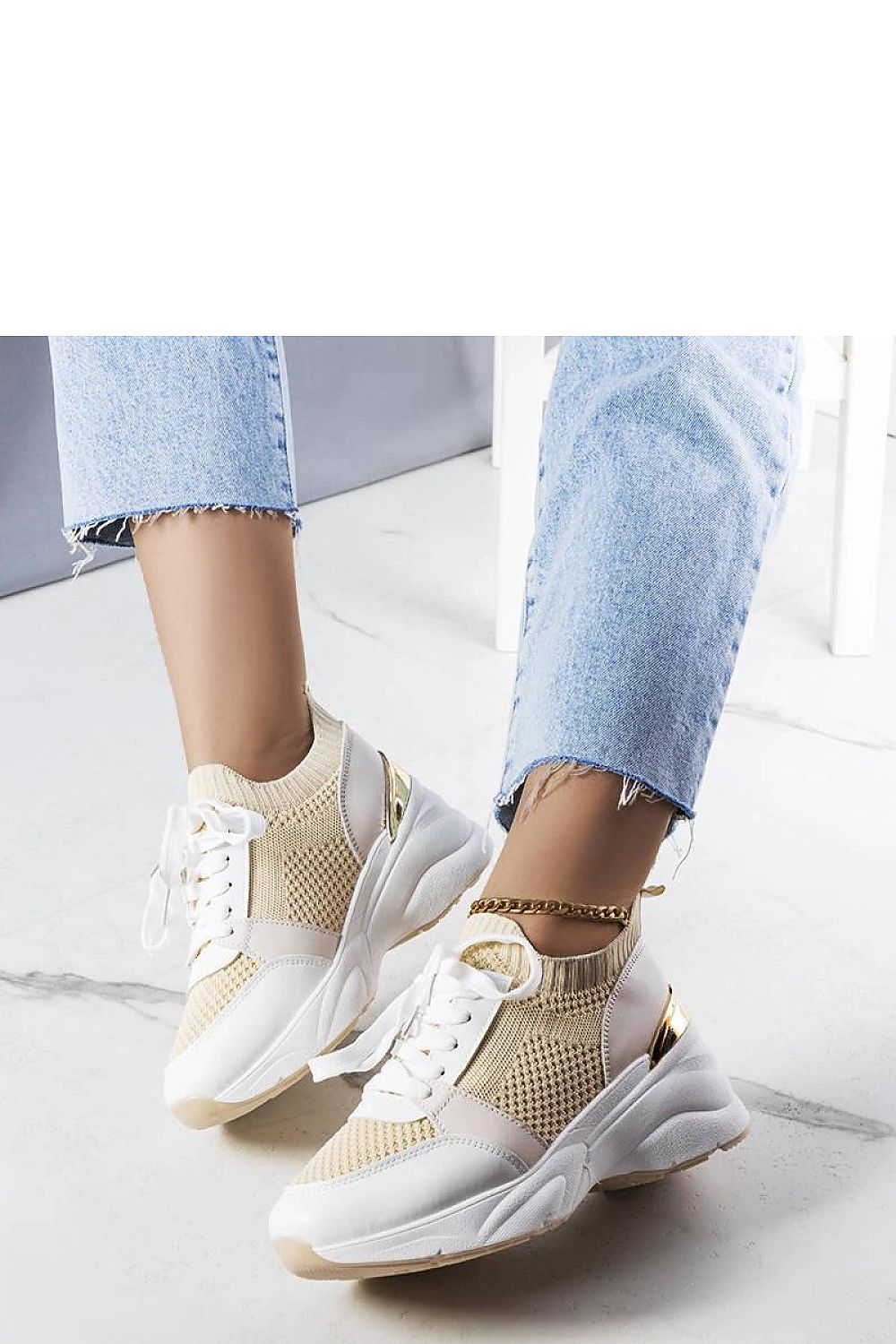 Baskets model 207994 Solea