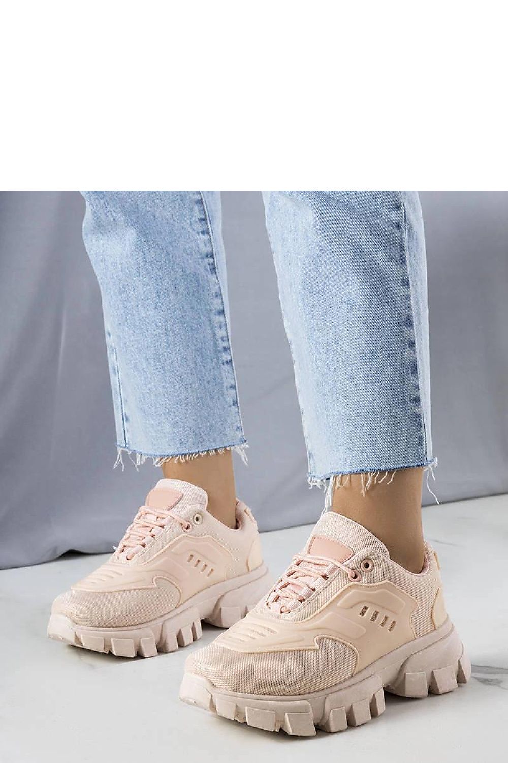 Baskets model 208002 Solea