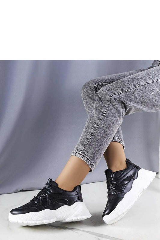 Baskets model 208013 Solea