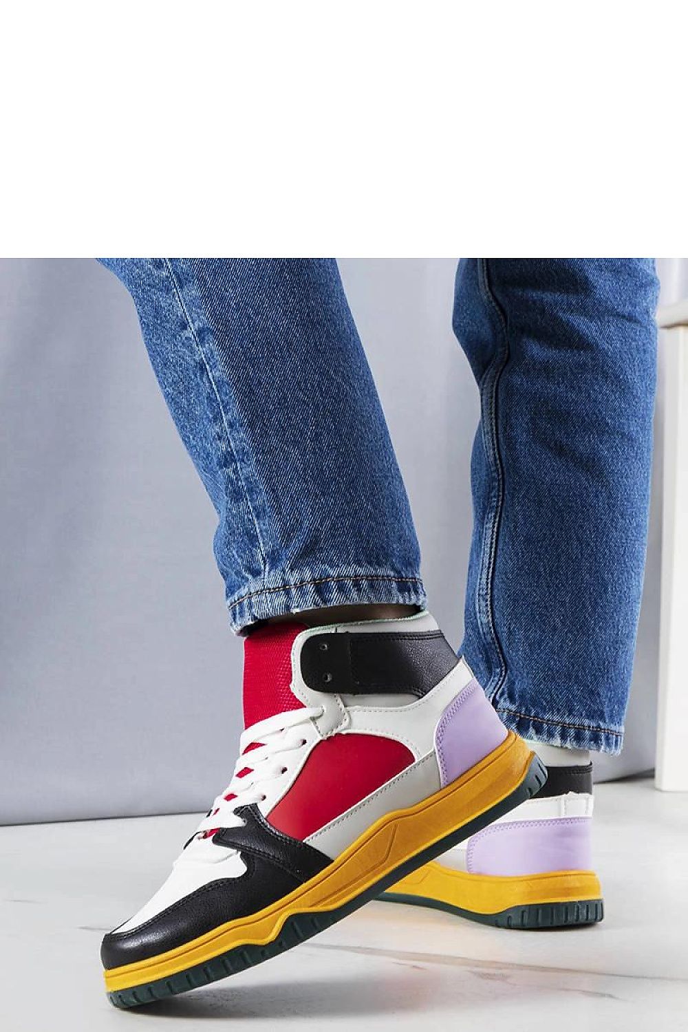 Baskets model 208019 Solea