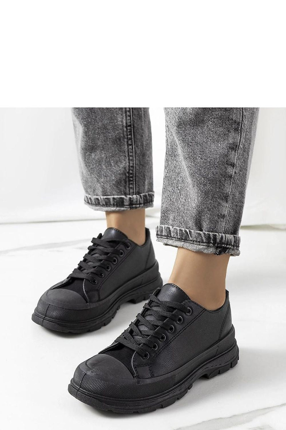 Baskets model 208036 Solea