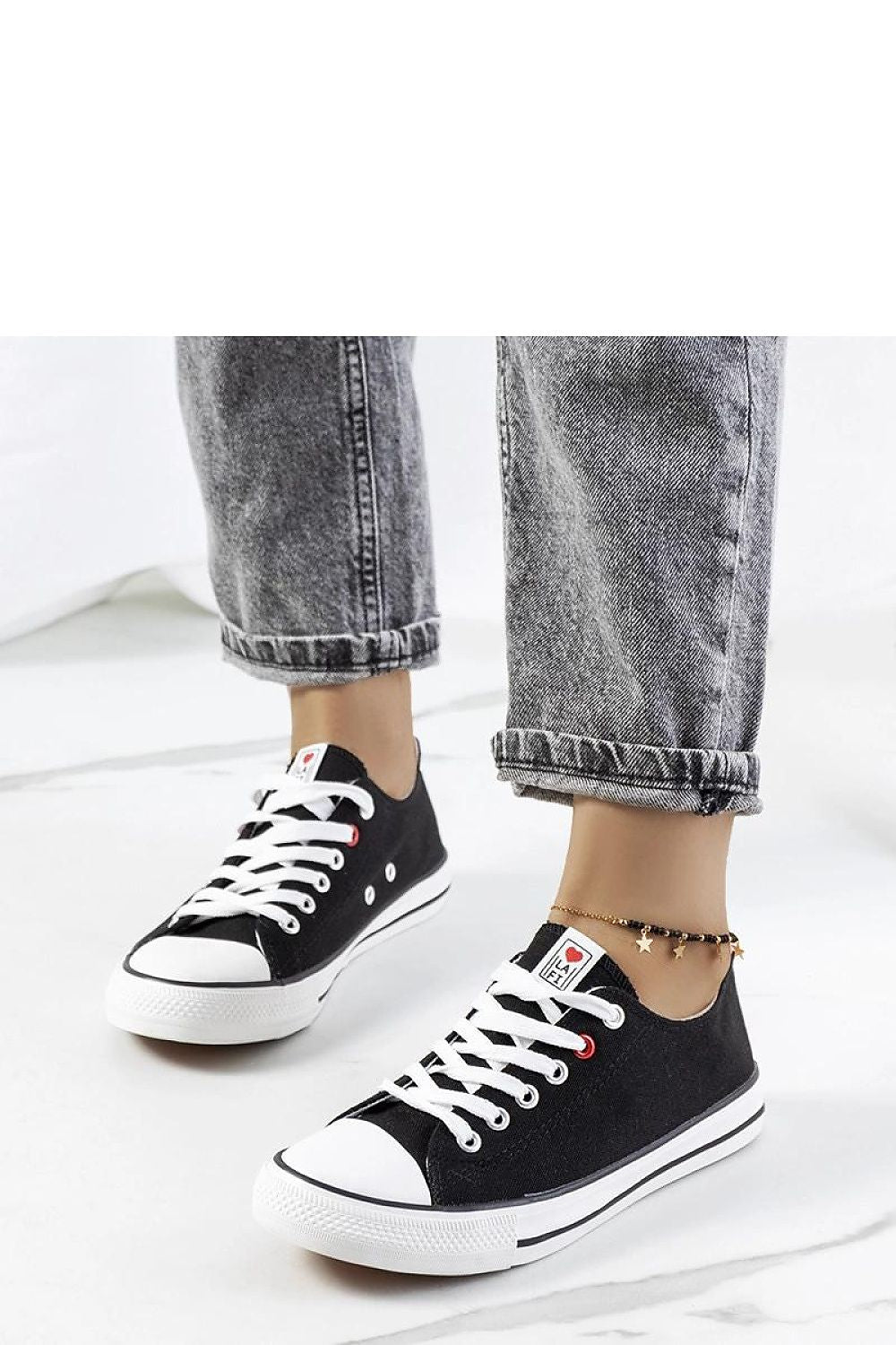 Baskets model 208037 Solea